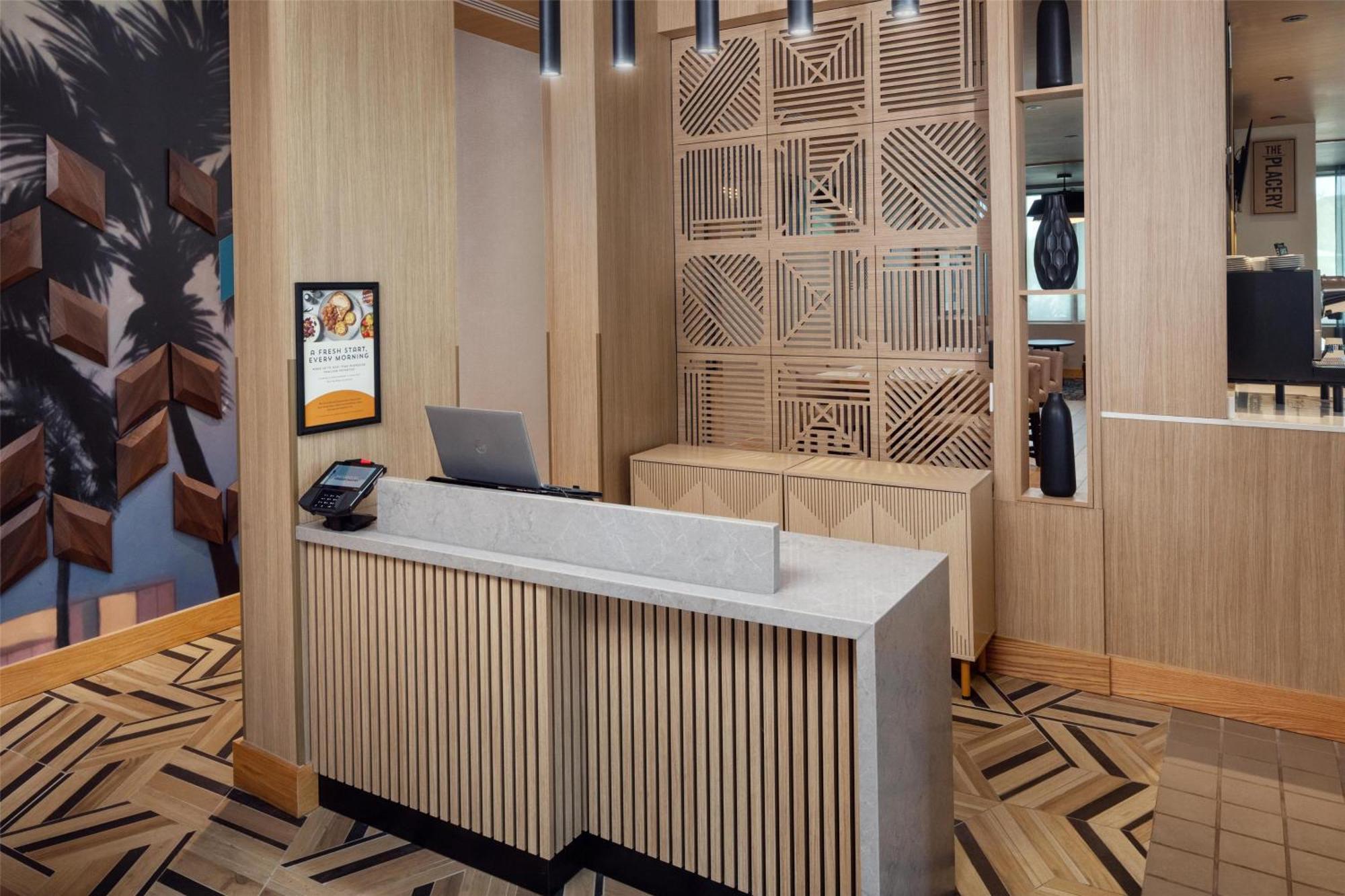 Hyatt Place Hotel *